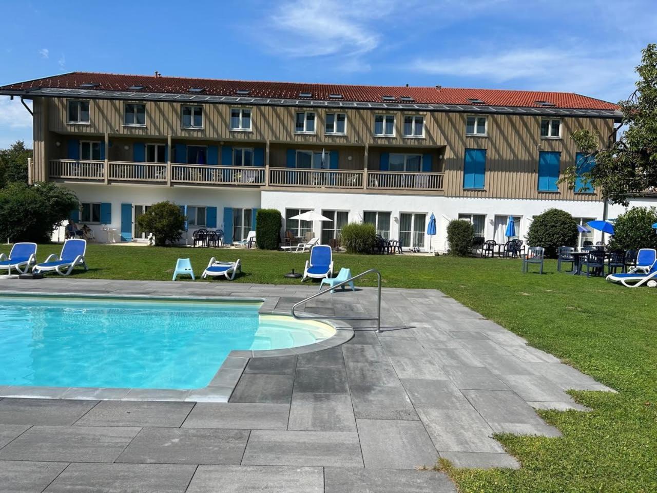 Gabi Mit Pool Und Sauna Уберзее Экстерьер фото